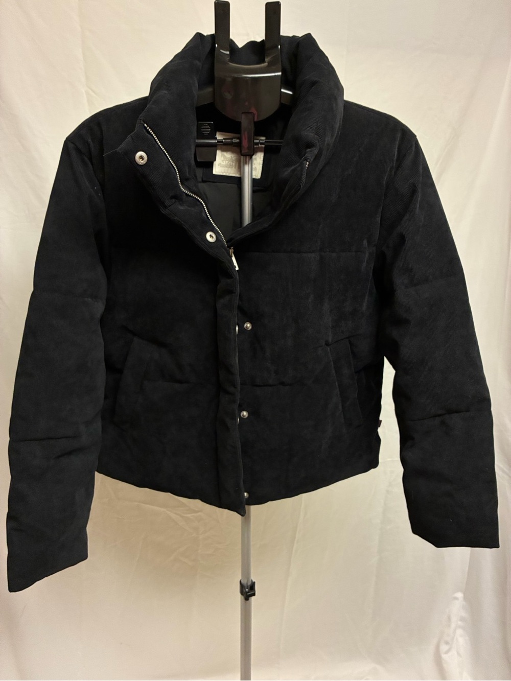 Women’s Levi’s Black Corduroy Puffer Jacket Size M